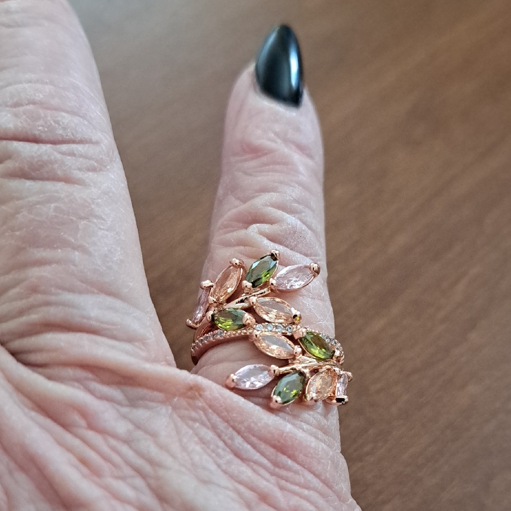 Ring Adjutable Polychrome
